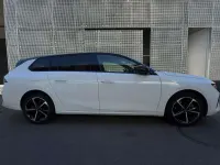 Usado Opel Astra 131 HP (96 kW) 2025 Branco Citadino