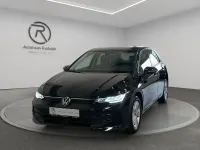 Gebraucht VW Golf VIII Life 116 PS (85 kW) 2025 Grenadillschwarz metallic (metallic) Limousine