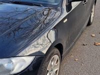 Gebraucht BMW 116 122 PS (89 kW) 2008 Schwarz Kleinwagen