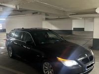 Gebraucht BMW 525 197 PS (144 kW) 2008 Schwarz Kombi