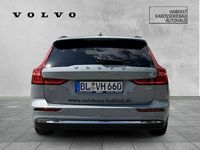 Gebraucht Volvo V60 Core 197 PS (144 kW) 2024 Grau Kombi