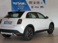 Neu Fiat 600 Icon 101 PS (74 kW) 2026 Gelato weiß SUV