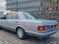 Gebraucht Mercedes 380 209 PS (153 kW) 1984 Silber Limousine