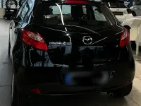 Gebraucht Mazda 2 Edition 2014 Schwarz Kleinwagen