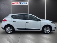 Gebraucht Renault Mégane 101 PS (74 kW) 2013 Weiss Limousine