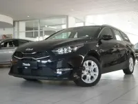 Gebraucht Kia Ceed Sportswagon 136 PS (100 kW) 2023 Black pearl metallic Kombi