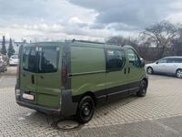 Second-hand Renault Trafic 90 CP (66 kW) 2003 Verde Monovolum
