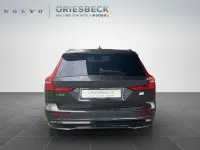 Gebraucht Volvo V60 Plus 455 PS (334 kW) 2023 Platinum grey / metallic Kombi
