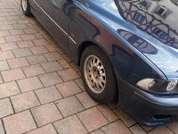 Gebraucht BMW 520 150 PS (110 kW) 1999 Blau Limousine