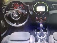 Second-hand Mini Cooper 136 CP (100 kW) 2017 Alb Hatchback