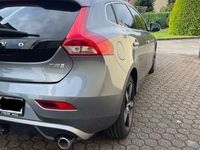 gebraucht Volvo V40 T2, R-Design