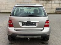 Gebraucht Mercedes ML320 224 PS (164 kW) 2005 Grau SUV