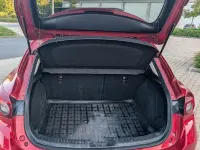 Gebraucht Mazda 3 120 PS (88 kW) 2015 Rot Limousine