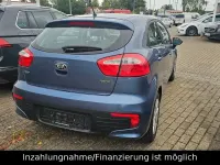 Gebraucht Kia Rio 84 PS (61 kW) 2017 Blau Limousine