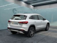 Gebraucht Mercedes GLA200 Progressive 163 PS (119 kW) 2023 Silber SUV