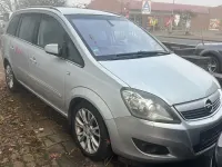 Gebraucht Opel Zafira Innovation 150 PS (110 kW) 2009 Silber Van / Kleinbus
