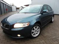 Second-hand Volvo S40 109 CP (80 kW) 2010 Albastru Berlinǎ