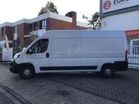 Gebraucht Peugeot Boxer 140 PS (102 kW) 2024 Weiss icy/deckende lackierung Van