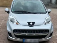 Gebraucht Peugeot 107 50 PS (36 kW) 2009 Silber Kleinwagen