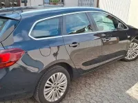 Gebraucht Opel Astra Sport 140 PS (102 kW) 2011 Schwarz Kombi