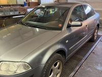 Gebraucht VW Passat 102 PS (75 kW) 2002 Grau Limousine