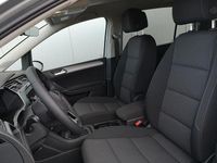 Neu VW Touran Comfortline 150 PS (110 kW) 2026 Grau Van / Kleinbus