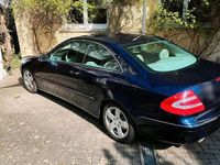 Second-hand Mercedes CLK320 2005 Albastru Coupe