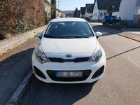 Second-hand Kia Rio 109 CP (80 kW) 2014 Alb Hatchback