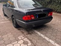 Gebraucht Mercedes E200 136 PS (100 kW) 1999 Limousine