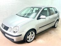 Gebraucht VW Polo 64 PS (47 kW) 2003 Silber Kleinwagen