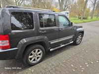 Gebraucht Jeep Cherokee 177 PS (130 kW) 2010 Schwarz SUV