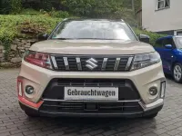 Gebraucht Suzuki Vitara Comfort 129 PS (94 kW) 2021 Savannah ivory/cosmic black SUV