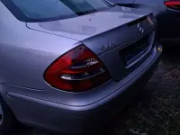 Usado Mercedes E220 Classic 150 CV (110 kW) 2003 Berlina