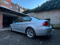 Gebraucht BMW 318 148 PS (108 kW) 2008 Grau Limousine