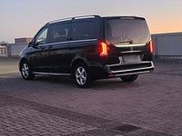 Gebraucht Mercedes V300 237 PS (174 kW) 2022 Schwarz Van / Kleinbus