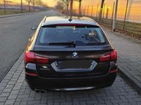 Gebraucht BMW 520 190 PS (139 kW) 2016 Braun Limousine