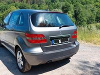 Gebraucht Mercedes B180 116 PS (85 kW) 2009 Grau Van / Kleinbus