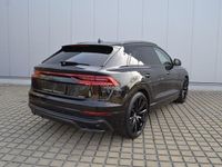 Gebraucht Audi Q8 S-Line 286 PS (210 kW) 2020 Schwarz (oracschwarz metallic) SUV