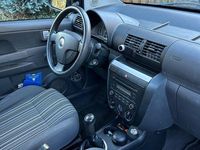 Gebraucht VW Fox 54 PS (39 kW) 2007 Schwarz Kleinwagen