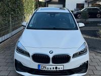 Gebraucht BMW 220 Advantage 178 PS (130 kW) 2022 Weiß Kombi