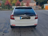 Gebraucht Skoda Rapid Active 105 PS (77 kW) 2014 Weiß Limousine