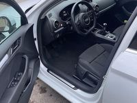 Gebraucht Audi A3 Ambition 140 PS (102 kW) 2013 Weiß Limousine