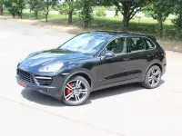 Gebraucht Porsche Cayenne 239 PS (175 kW) 2010 Tiefschwarzmetallic SUV