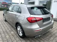 Gebraucht Mercedes A200 Progressive 163 PS (119 kW) 2019 Silber Limousine