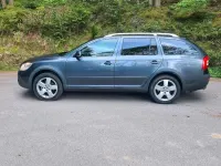 Gebraucht Skoda Octavia Scout 160 PS (117 kW) 2012 Grau Kombi