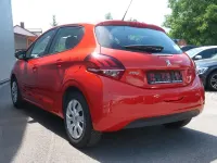 Gebraucht Peugeot 208 Active 82 PS (60 kW) 2018 Orange Kleinwagen