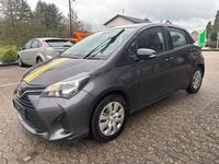 Gebraucht Toyota Yaris Life 69 PS (50 kW) 2015 Grau Kleinwagen