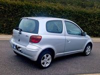 Gebraucht Toyota Yaris 65 PS (47 kW) 2003 Silber Limousine