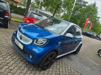 Używany Smart ForFour Prime 90 KM (66 kW) 2016 Biały Hatchback