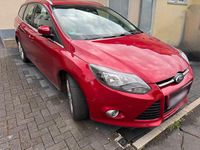 Gebraucht Ford Focus Titanium 125 PS (91 kW) 2012 Rot Kombi